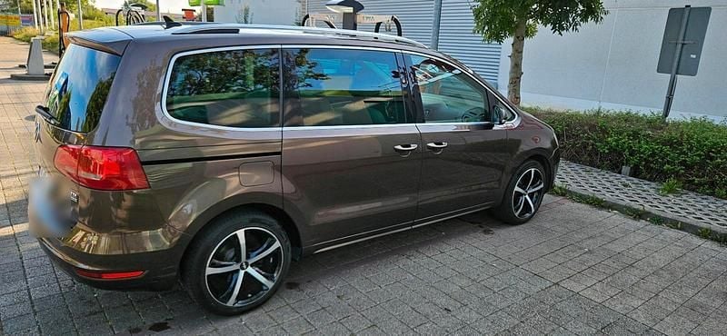 Gebraucht VW Sharan Highline 140 PS (102 kW) 2010 Grau Van / Kleinbus