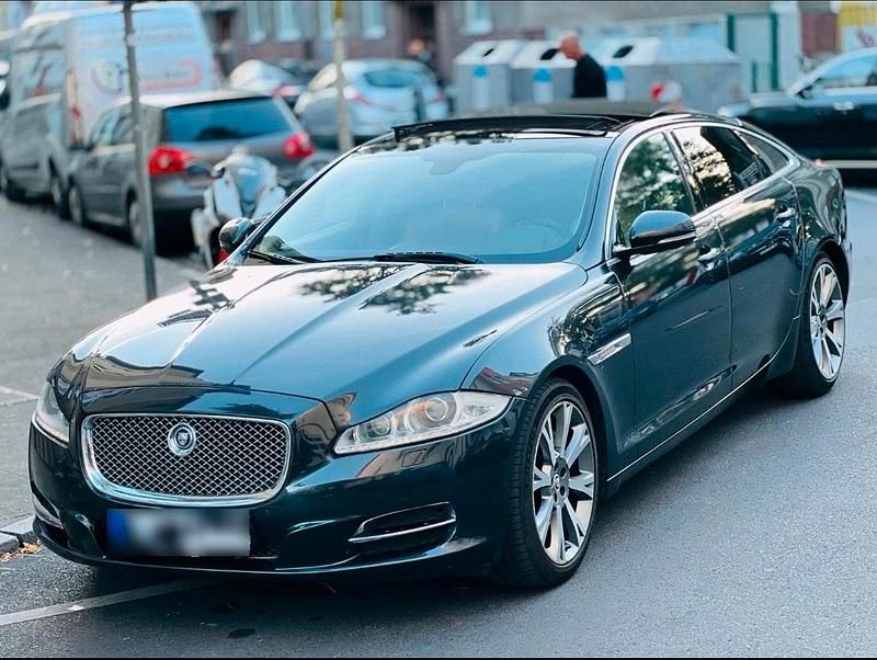 Gebraucht Jaguar XJ 275 PS (202 kW) 2011 Schwarz Limousine