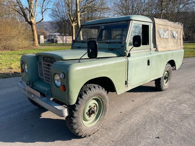 Grün Gebraucht 1975 Land Rover 3 SUV | 16.990 € - Bild 1/4