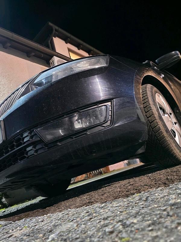 Gebraucht Skoda Rapid 85 PS (62 kW) 2014 Schwarz Kombi