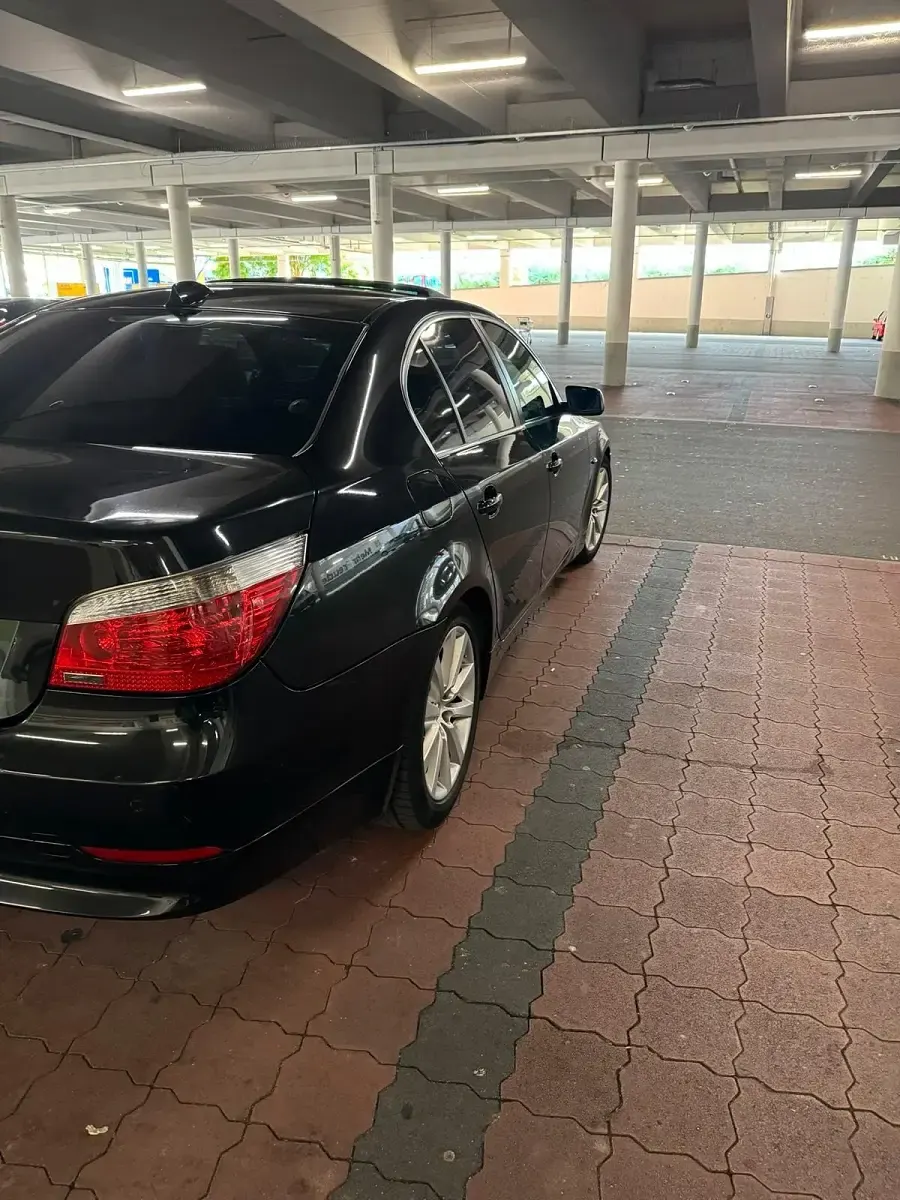Gebraucht BMW 523 177 PS (130 kW) 2006 Schwarz Limousine