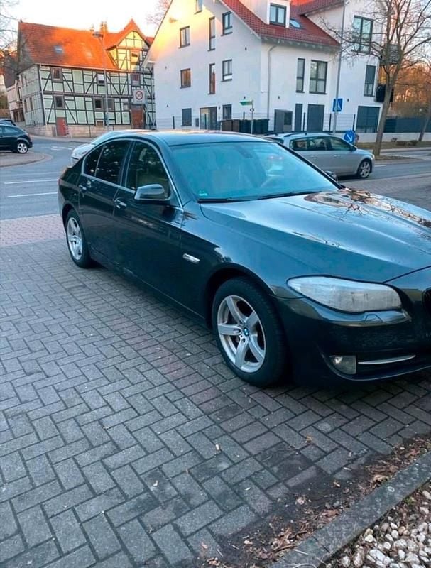 Gebraucht BMW 525 204 PS (150 kW) 2011 Andere farben Limousine