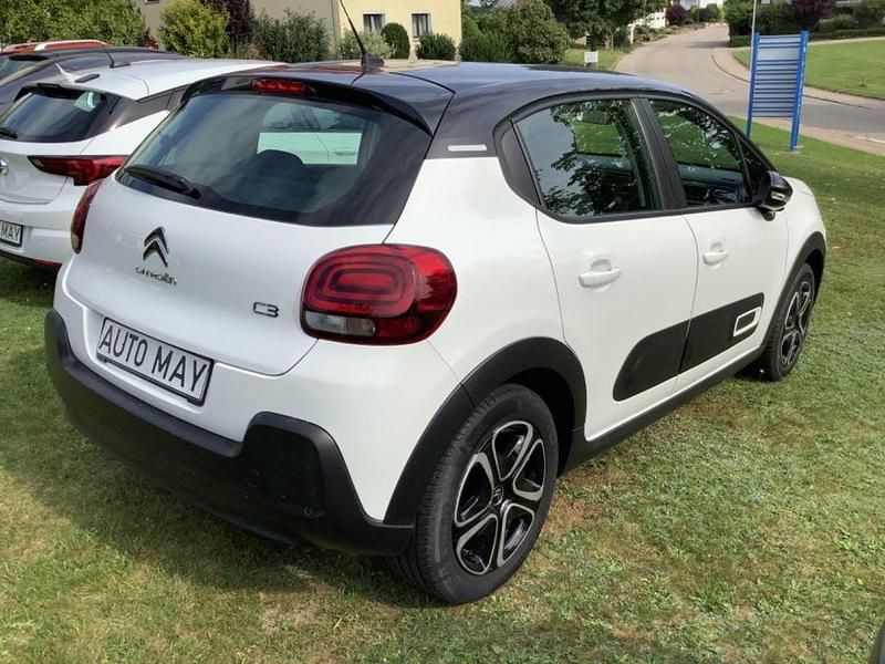 Gebraucht Citroën C3 Shine 83 PS (61 kW) 2022 Weiß Limousine