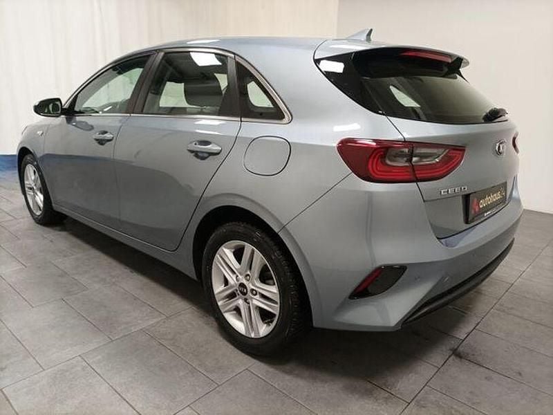 Gebraucht Kia Ceed Vision 160 PS (117 kW) 2022 Silber Kleinwagen