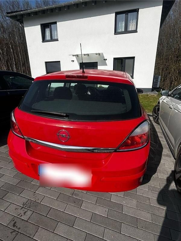 Gebraucht Opel Astra Elegance 105 PS (77 kW) 2005 Rot Limousine