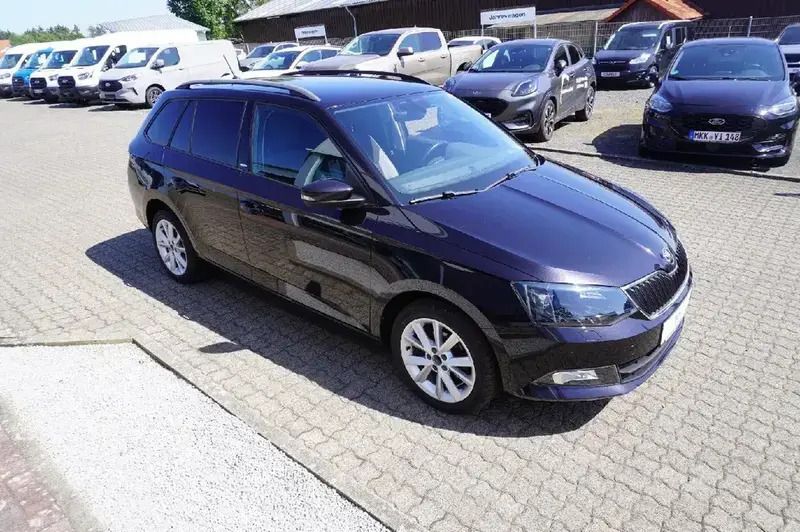 Schwarzmagic perleffekt Gebraucht 2017 Skoda Fabia Joy Kombi | 11.990 € (Fairer Preis) - Bild 1/4