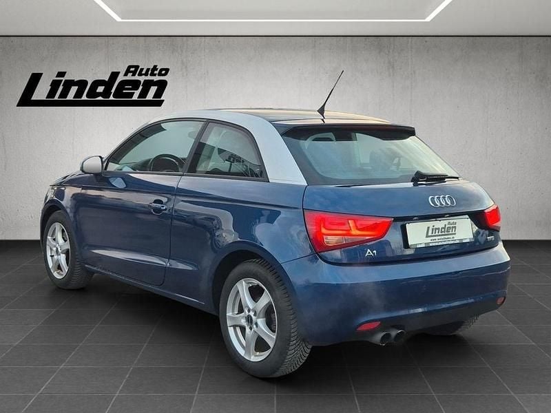 Gebraucht Audi A1 Ambition 122 PS (89 kW) 2011 Blau Limousine