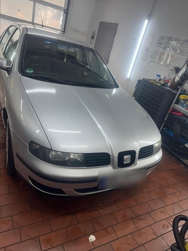 Gebraucht Seat Leon 105 PS (77 kW) 2003 Silber Kleinwagen