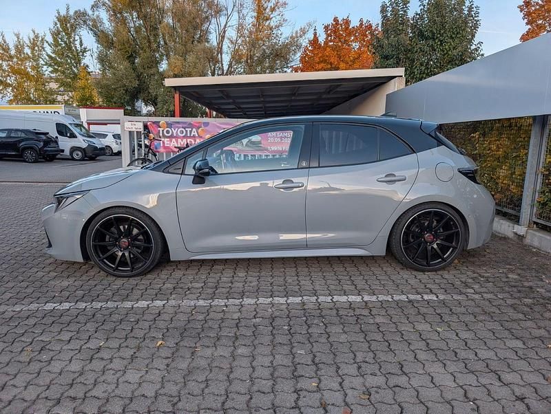 Gebraucht Toyota Corolla Style 184 PS (135 kW) 2022 Grau Limousine