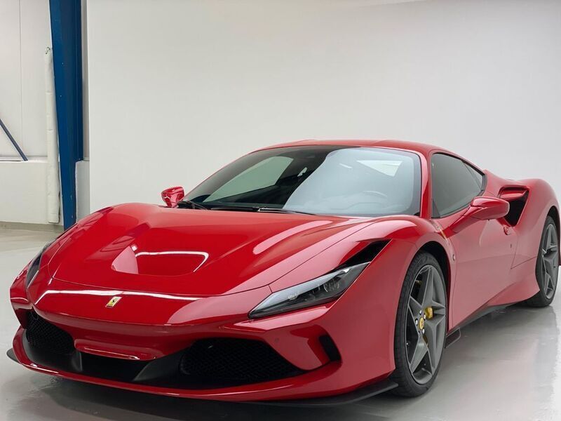 Rot Gebraucht 2021 Ferrari F8 | 319.900 € (Teuer) - Bild 1/4