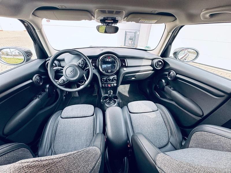 Gebraucht Mini ONE 102 PS (75 kW) 2021 Schwarz Kleinwagen