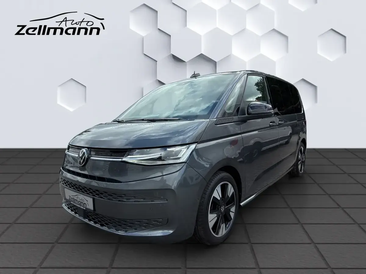 Gebraucht VW Multivan Life 150 PS (110 kW) 2025 Van / Kleinbus