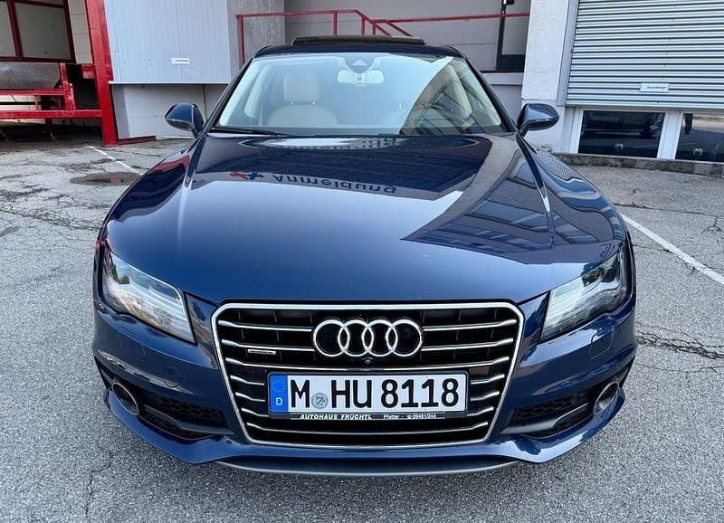 Blau Gebraucht 2014 Audi A7 Sportback Ambiente Kleinwagen | 17.780 € (Guter Preis) - Bild 1/4