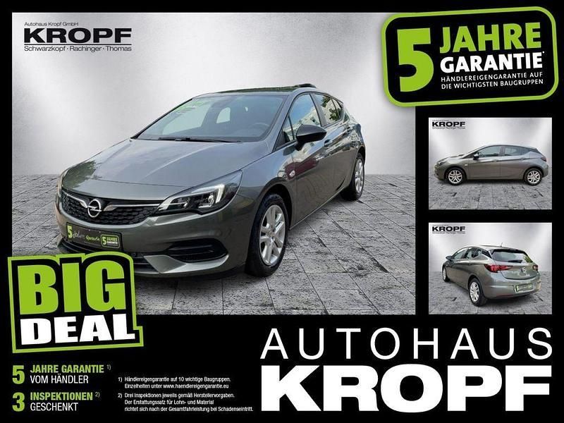 Quarz grau Gebraucht 2021 Opel Astra Limousine | 15.440 € (Fairer Preis) - Bild 1/4