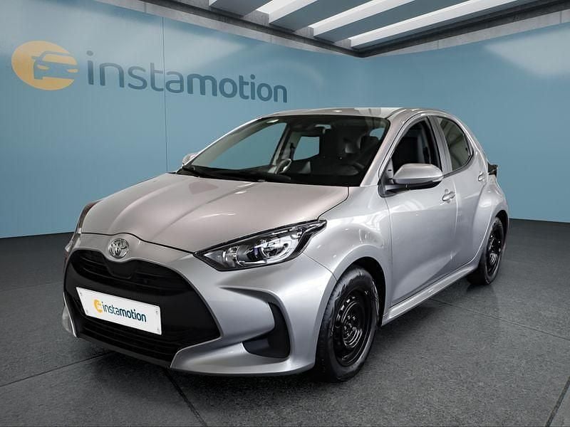 Silber Gebraucht 2023 Toyota Yaris Comfort Kleinwagen | 17.499 € (Etwas zu teuer) - Bild 1/4