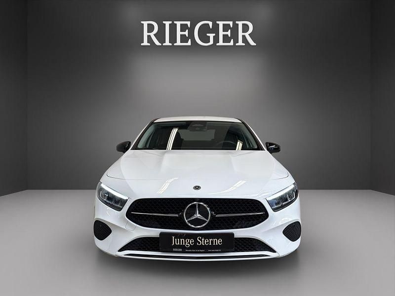 Gebraucht Mercedes A200 Progressive 150 PS (110 kW) 2025 Weiß Limousine