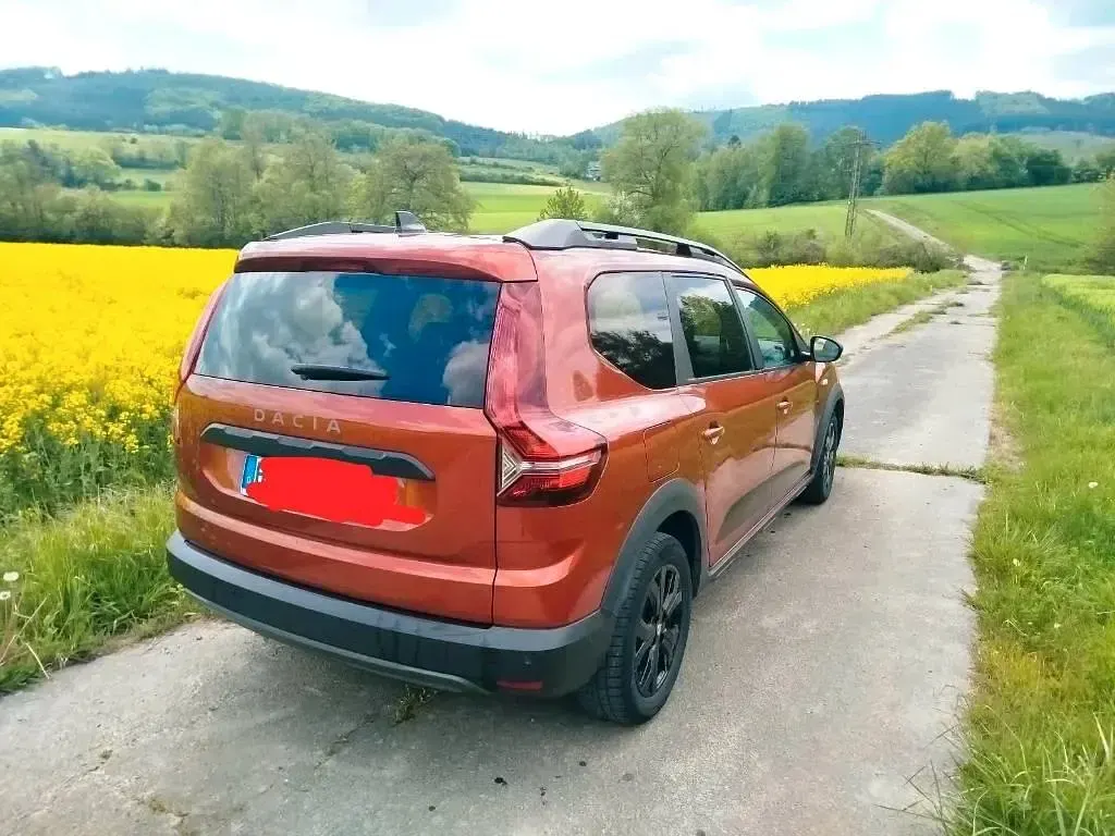 Gebraucht Dacia Jogger 101 PS (74 kW) 2022 Andere farben Van / Kleinbus