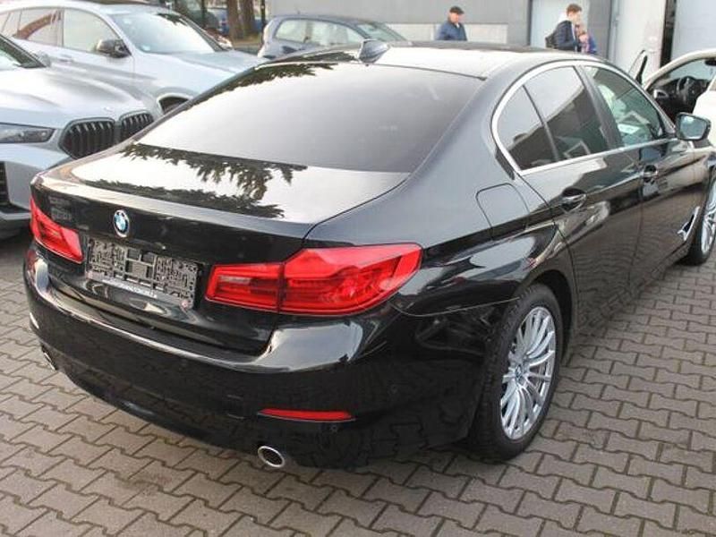 Gebraucht BMW 520 Performance 190 PS (139 kW) 2019 Schwarz Limousine