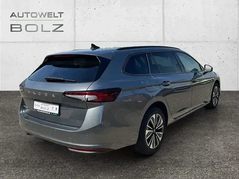 Używany Skoda Superb Selection 150 KM (110 kW) 2025 Szary Kombi