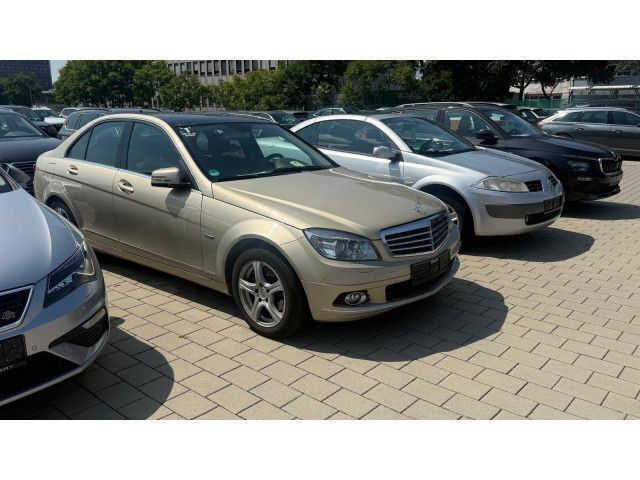 Beige Gebraucht 2009 Mercedes C200 Elegance Limousine | 4.499 € (Superpreis) - Bild 1/4