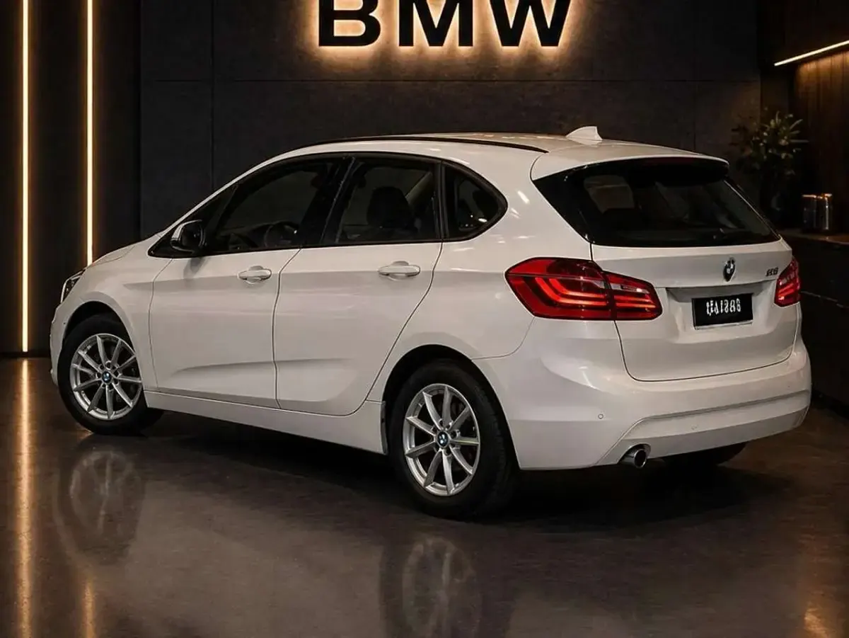 Używany BMW 218 Advantage 150 KM (110 kW) 2016 Biały Kombi