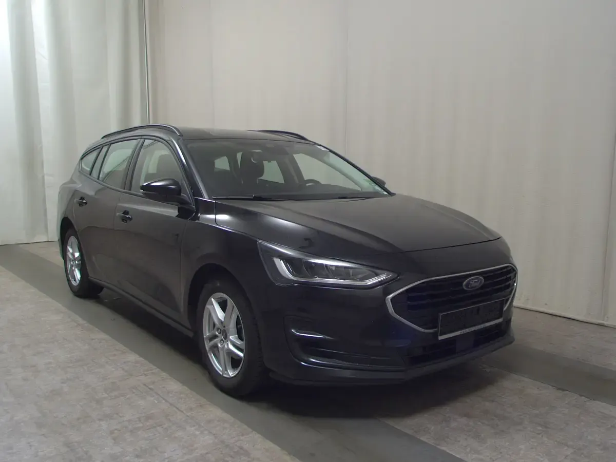 Gebraucht Ford Focus Cool & Connect 120 PS (88 kW) 2023 Obsidianschwarz metallic Kombi