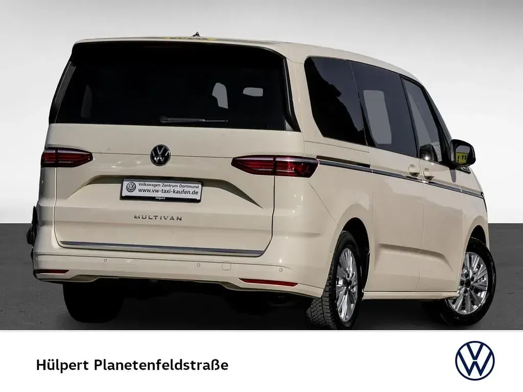 Neu VW Multivan Style 150 PS (110 kW) 2026 Hellelfenbein r1015 Van / Kleinbus