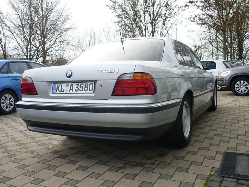 Gebraucht BMW 740 286 PS (210 kW) 1994 Silber Limousine