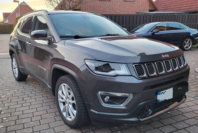 Gebraucht Jeep Compass Limited 131 PS (96 kW) 2021 Grau SUV