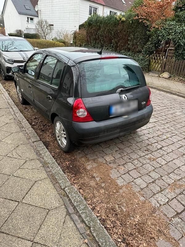 Gebraucht Renault Clio II 82 PS (60 kW) 2003 Schwarz Kleinwagen