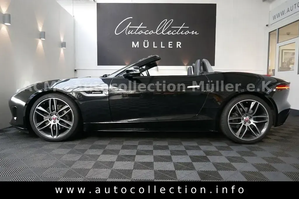 Gebraucht Jaguar F-Type R-Dynamic 301 PS (221 kW) 2019 Schwarz Cabrio