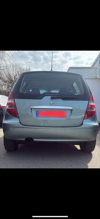 Gebraucht Mercedes A150 Elegance 95 PS (69 kW) 2005 Grün Van / Kleinbus