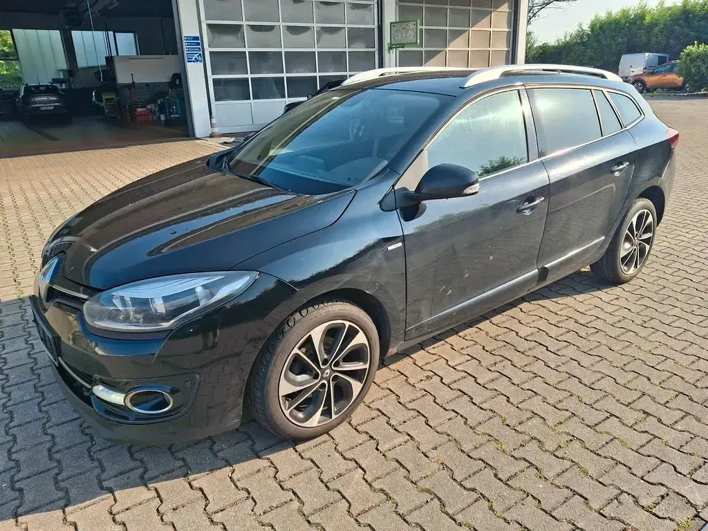 Gebraucht Renault Mégane III Bose Edition 131 PS (96 kW) 2014 Schwarz Limousine
