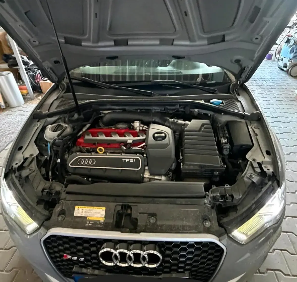 Gebraucht Audi RS3 367 PS (269 kW) 2015 Grau Limousine