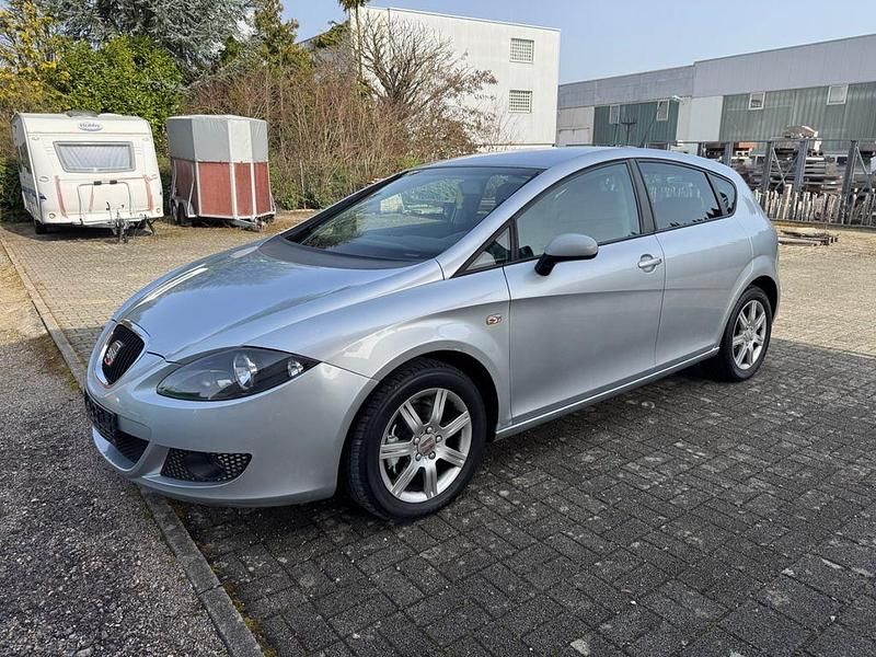Gebraucht Seat Leon Stylance 105 PS (77 kW) 2005 Silber Kleinwagen