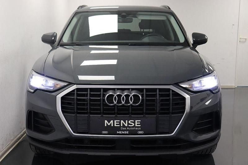 Gebraucht Audi Q3 Ambiente 150 PS (110 kW) 2022 Nanograumet. SUV
