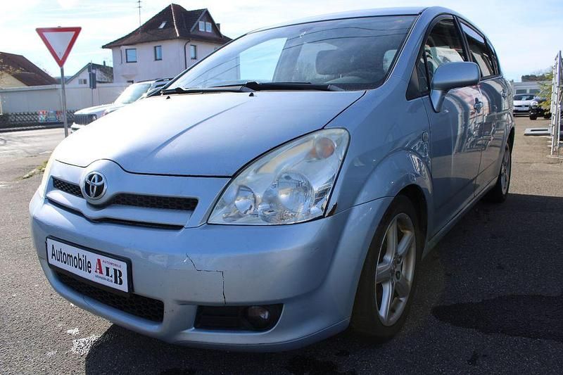 Blau Gebraucht 2006 Toyota Corolla Verso Sol Van / Kleinbus | 2.290 € (Fairer Preis) - Bild 1/4