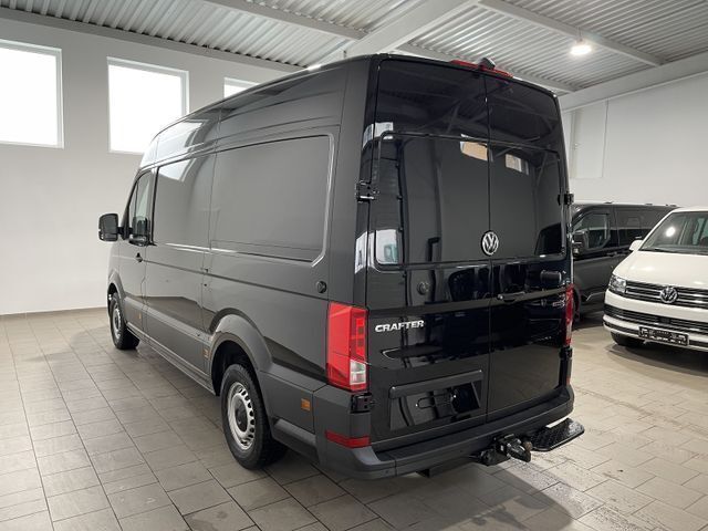 Gebraucht VW Crafter 177 PS (130 kW) 2022 Schwarz (metallic) Van