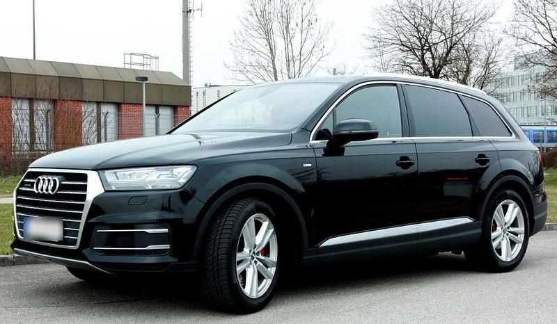 Gebraucht Audi Q7 Ambiente 272 PS (200 kW) 2016 Schwarz SUV