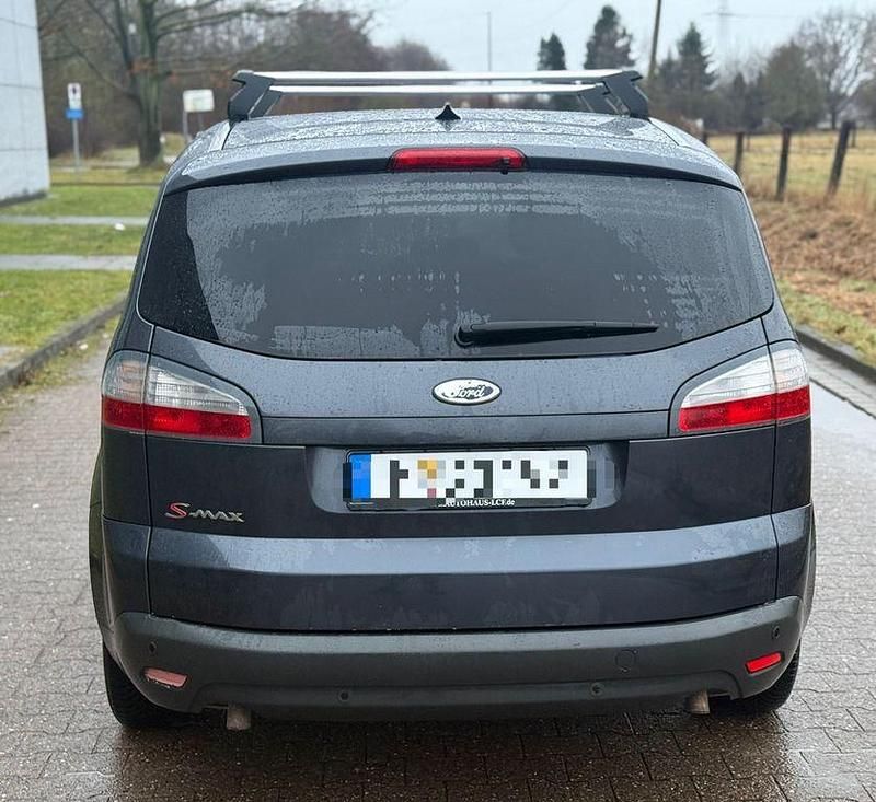 Gebraucht Ford S-MAX Business Edition 160 PS (117 kW) 2009 Grau Van / Kleinbus