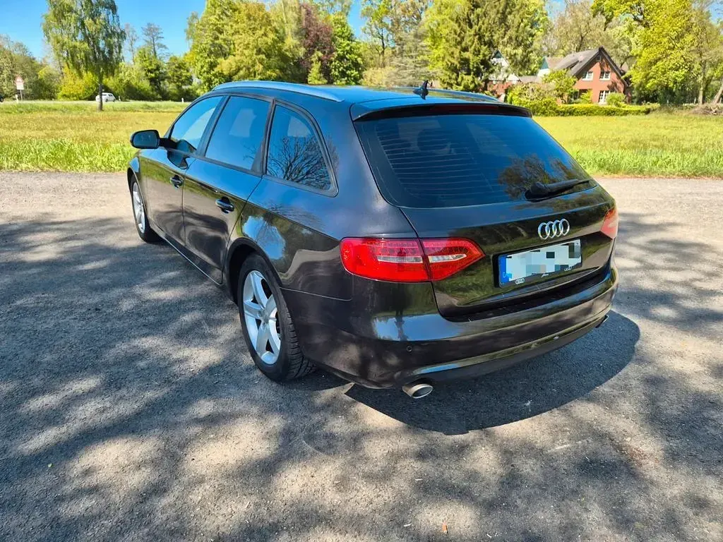 Gebraucht Audi A4 Ambiente 204 PS (150 kW) 2012 Andere farben Kombi