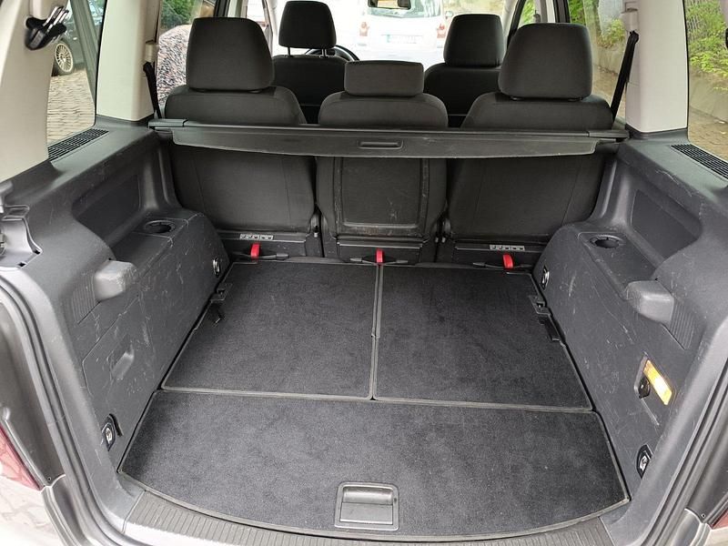 Gebraucht VW Sharan 140 PS (102 kW) 2011 Grau Van / Kleinbus