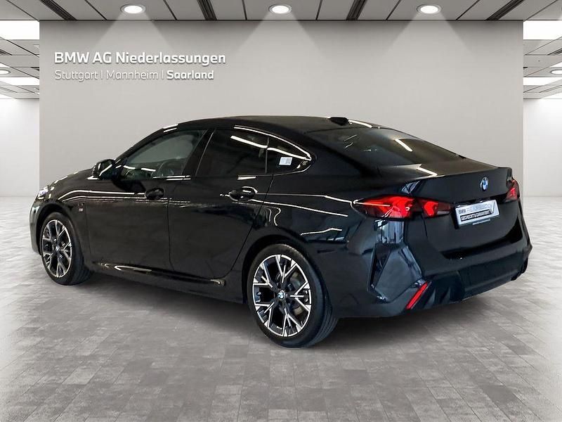 Second-hand BMW 220 Efficient Dynamics 156 CP (114 kW) 2025 Negru Coupe