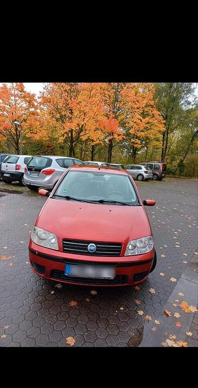 Rot Gebraucht 2004 Fiat Punto Limousine | 1.250 € - Bild 1/4