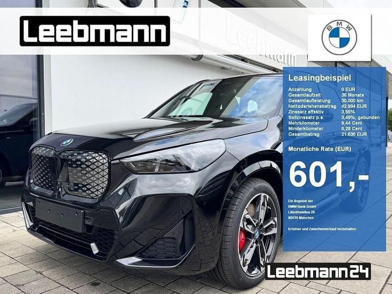 Schwarz Neu 2025 BMW iX1 M Sport SUV | 52.275 € (Guter Preis) - Bild 1/4