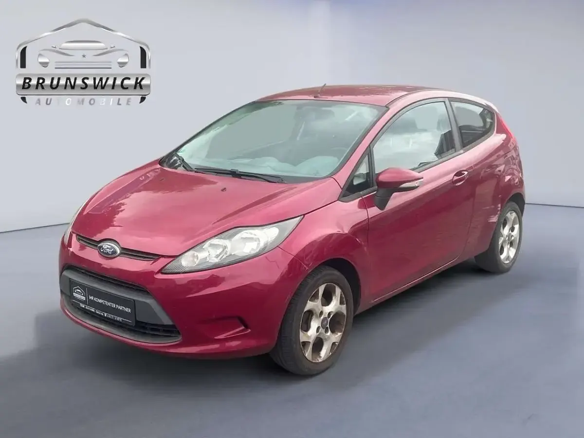 Gebraucht Ford Fiesta Trend 60 PS (44 kW) 2011 Hot magenta Kleinwagen