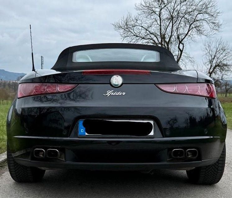 Gebraucht Alfa Romeo Spider 200 PS (147 kW) 2010 Schwarz Cabrio