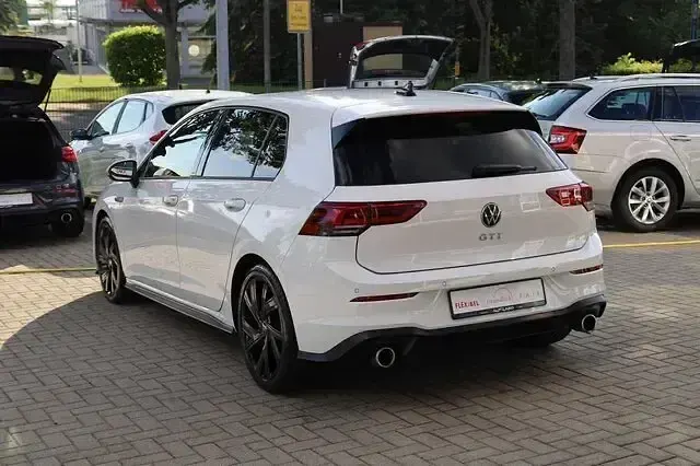 Gebraucht VW Golf VIII GTI 245 PS (180 kW) 2022 Pure white Limousine