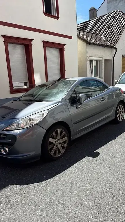 Gebraucht Peugeot 207 CC Sport 120 PS (88 kW) 2007 Grau Cabrio
