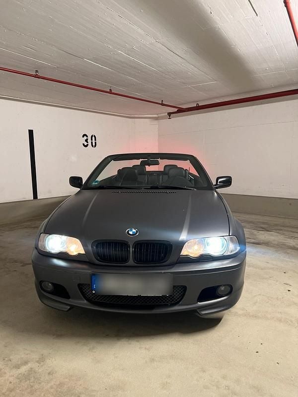 Grau Gebraucht 2001 BMW 325 Cabriolet M Sport Cabrio | 4.500 € (Superpreis) - Bild 1/4